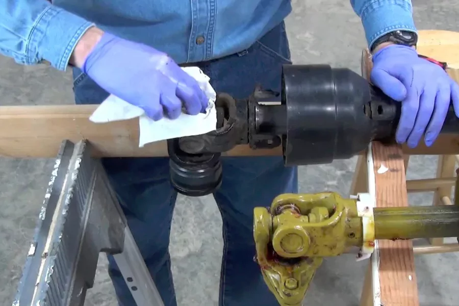 PTO shaft maintenance