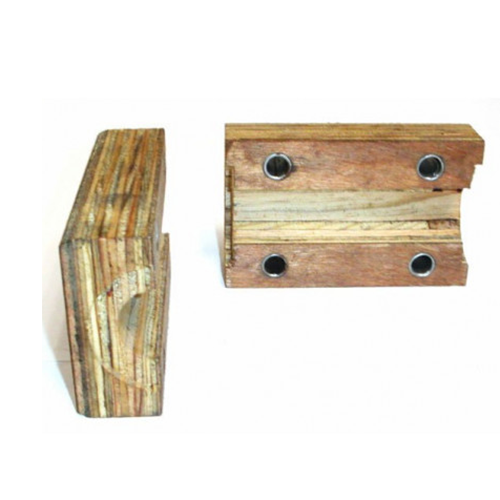 618254.2 Wooden Bearing Block Tractor Part For CLAAS